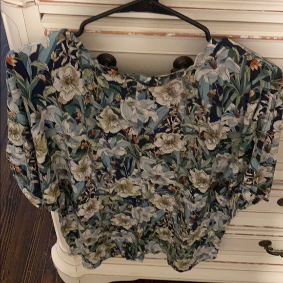 Blouse - Picture 2 of 2